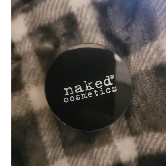 Naked Cosmetics Peppermint Lip Scrub - Picture 2 of 3